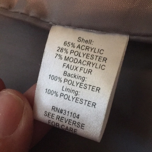 Gray fur vest - Picture 3 of 4